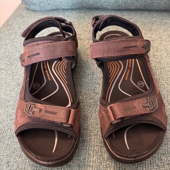 L (44 10-10.5) R (45 11-11.5) Ecco Men\'s brand new Offroad Sandals Brown main image 3